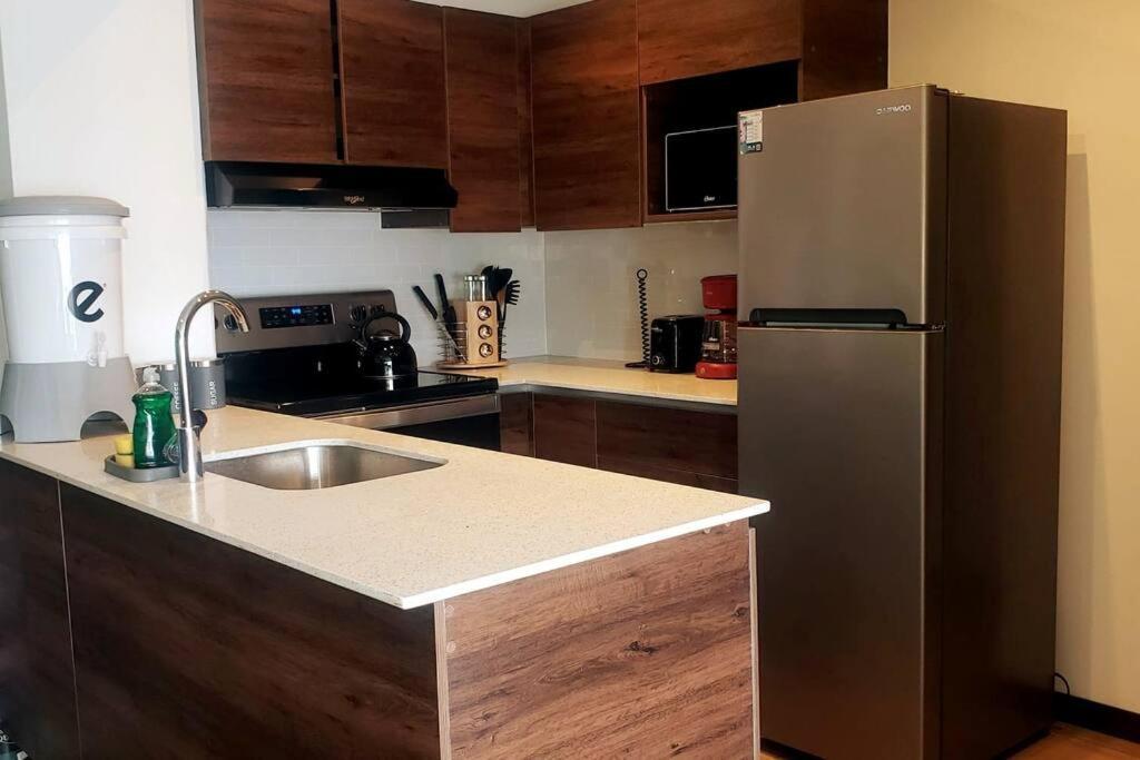Torre Pamplona 409 -Nuevo Y Comodo- Apartamento Guatemala City Luaran gambar